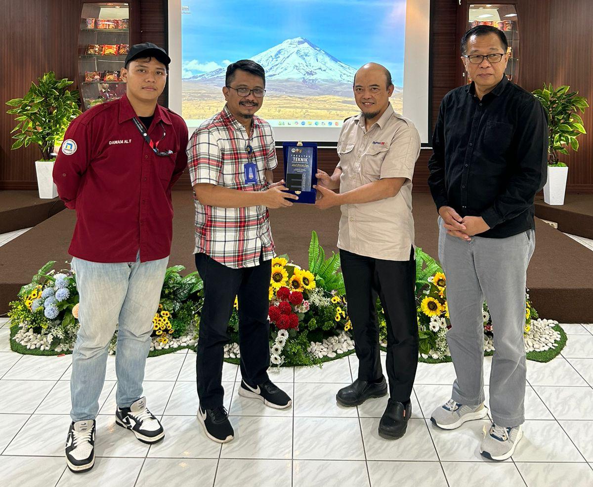 KUNJUNGAN INDUSTRI